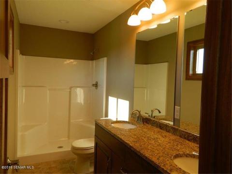 2010 13th Ave NE, Austin, MN 55912 photo 21