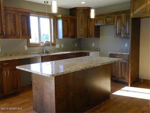 2010 13th Ave NE, Austin, MN 55912 photo 9