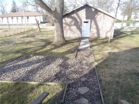 306 4th St, Lyle, MN 55953 photo 17