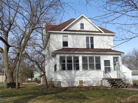 306 4th St, Lyle, MN 55953 photo 2