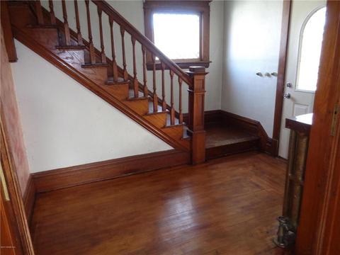 306 4th St, Lyle, MN 55953 photo 6