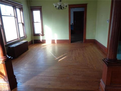 306 4th St, Lyle, MN 55953 photo 5