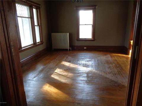 306 4th St, Lyle, MN 55953 photo 4