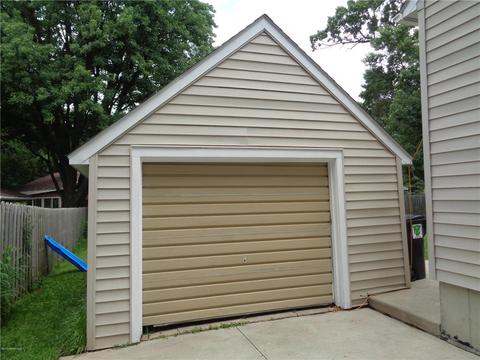 1817 5th Ave NE, Austin, MN 55912 photo 4