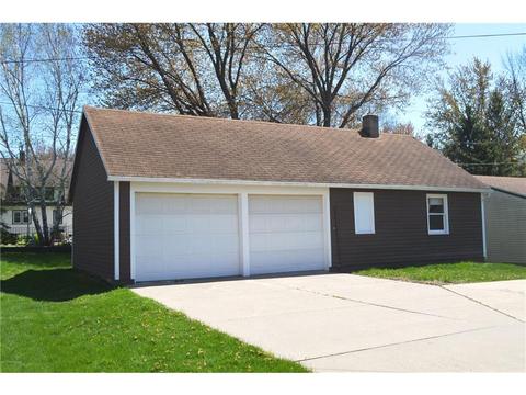 325 5th St SW, Plainview, MN 55964 photo 3