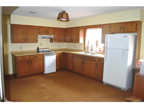325 5th St SW, Plainview, MN 55964 photo 6
