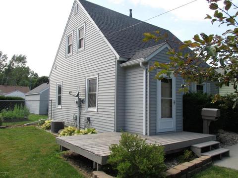 807 14th St NE, Austin, MN 55912 photo 1