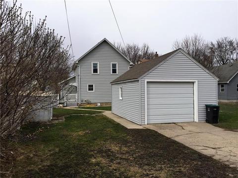 807 10th Ave SW, Austin, MN 55912 photo 2
