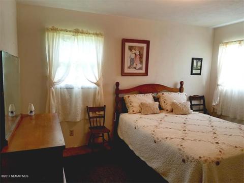 313 S 2nd St, Caledonia, MN 55921 photo 11