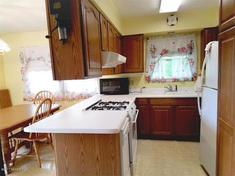 313 S 2nd St, Caledonia, MN 55921 photo 8