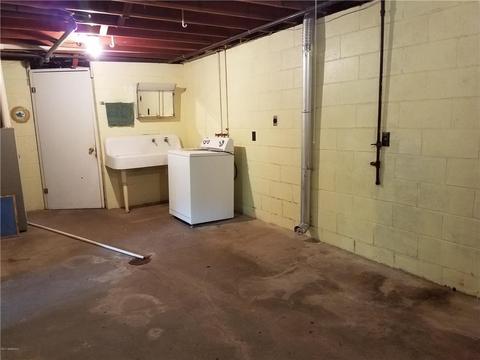 313 S 2nd St, Caledonia, MN 55921 photo 17