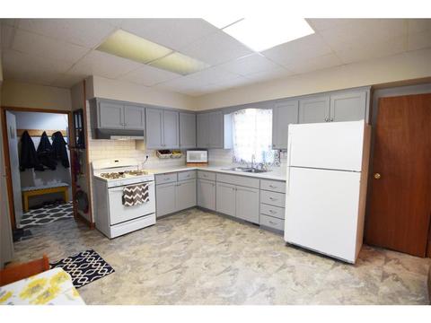 725 2nd Ave NW, Plainview, MN 55964 photo 5