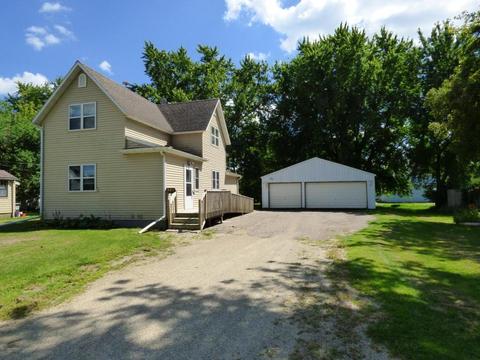 305 Maple St, Lyle, MN 55953 photo 1
