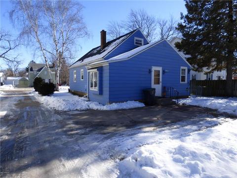 306 7th St SW, Austin, MN 55912 photo 3