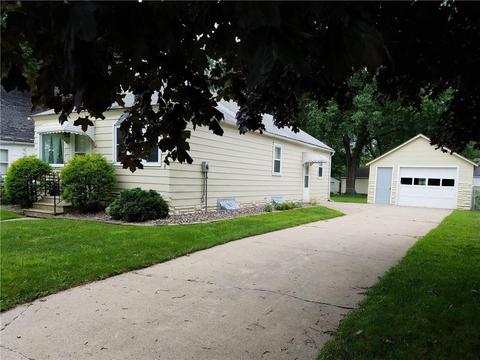 1102 12th Ave NE, Austin, MN 55912 photo 2