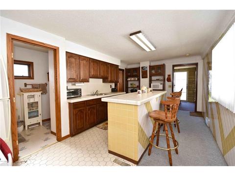 617 E 3rd St, Winona, MN 55987 photo 4
