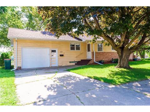 435 2nd St SW, Plainview, MN 55964 photo 2