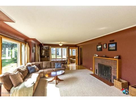 604 Spring St, Kenyon, MN 55946 photo 7