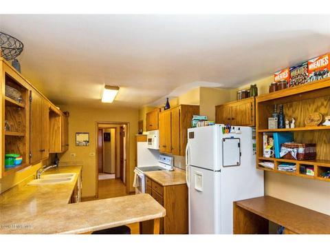 604 Spring St, Kenyon, MN 55946 photo 4