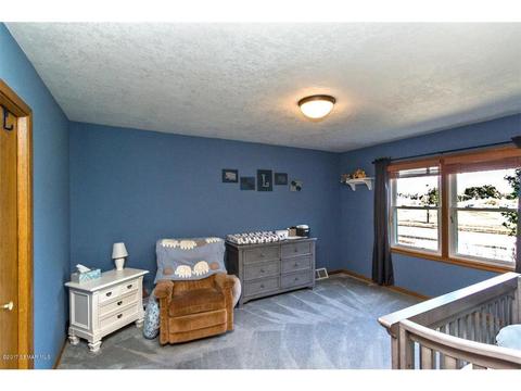 604 Spring St, Kenyon, MN 55946 photo 23