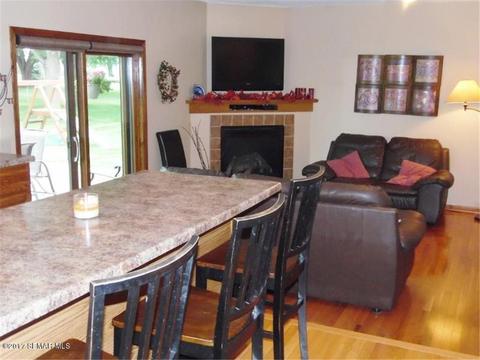 36907 Knoll Dr, Waseca, MN 56093 photo 8