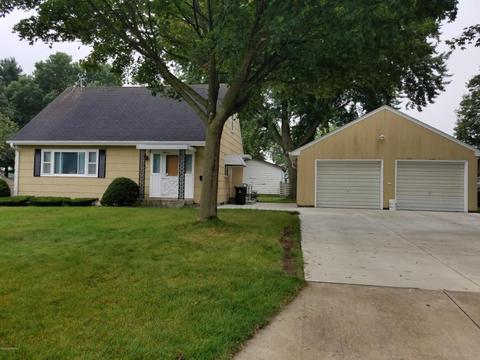 1400 5th Ave NE, Austin, MN 55912 photo 2