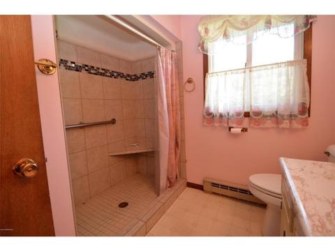 651 E Main St, Le Roy, MN 55951 photo 12
