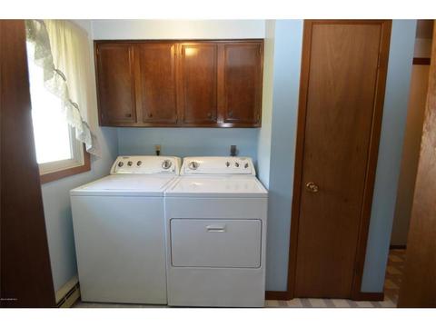 651 E Main St, Le Roy, MN 55951 photo 7