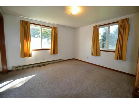 651 E Main St, Le Roy, MN 55951 photo 10