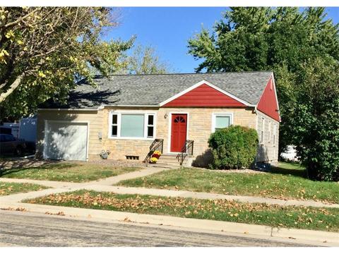 707 8th St SE, Austin, MN 55912 photo 3