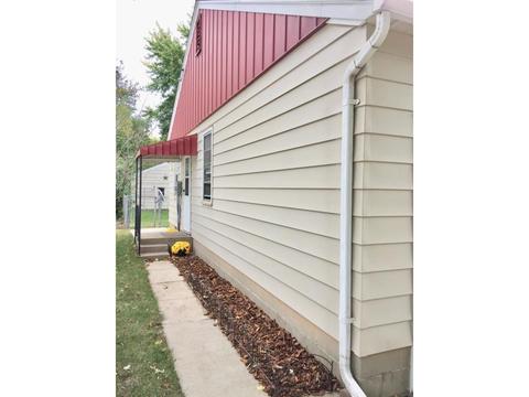 707 8th St SE, Austin, MN 55912 photo 1