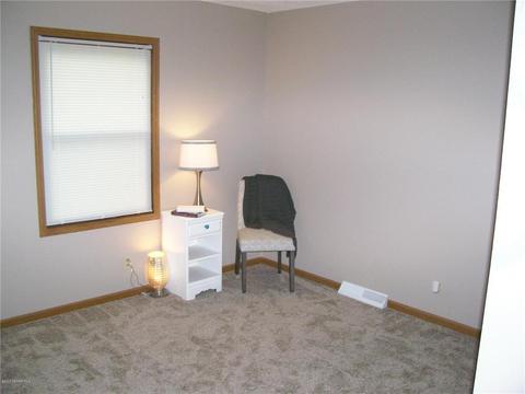 906 9th St E, Albert Lea, MN 56007 photo 13