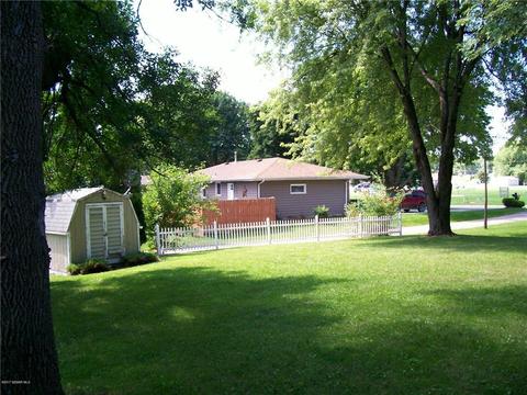 906 9th St E, Albert Lea, MN 56007 photo 5