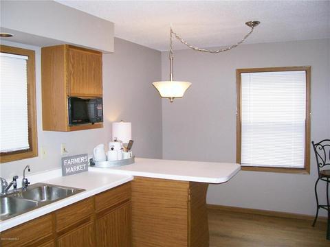 906 9th St E, Albert Lea, MN 56007 photo 11