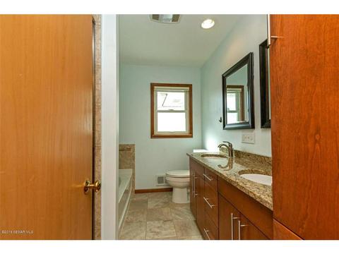 1504 16th Ave NW, Rochester, MN 55901 photo 9