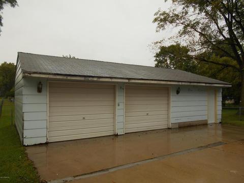 2011 5th Ave NE, Austin, MN 55912 photo 2