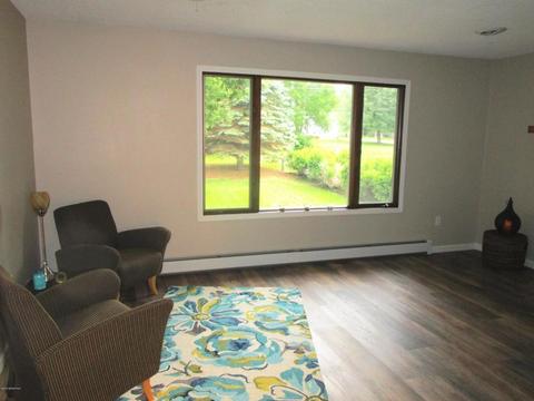 225 3rd Ave NE, Plainview, MN 55964 photo 8