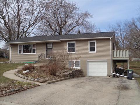 1502 16th St SW, Austin, MN 55912 photo 2