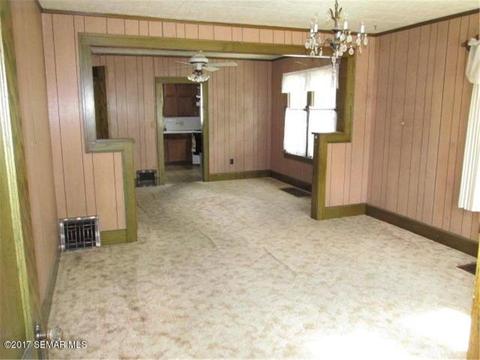 401 5th St SW, Austin, MN 55912 photo 3