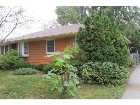 1911 6th Ave SE, Austin, MN 55912 photo 2