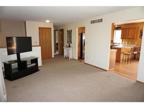 615 2nd Ave NE, Plainview, MN 55964 photo 11