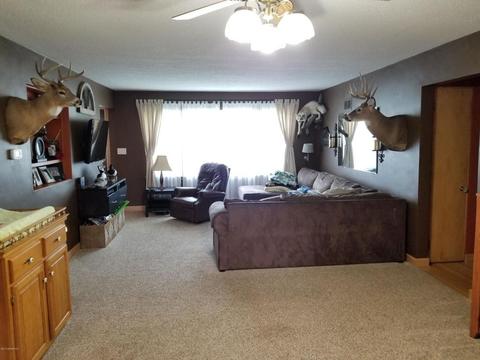425 2nd Ave NW, Plainview, MN 55964 photo 5