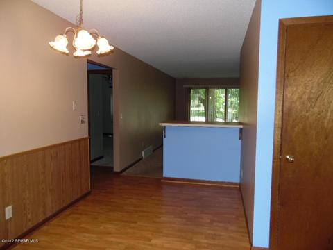 613 E 11th St, Albert Lea, MN 56007 photo 4