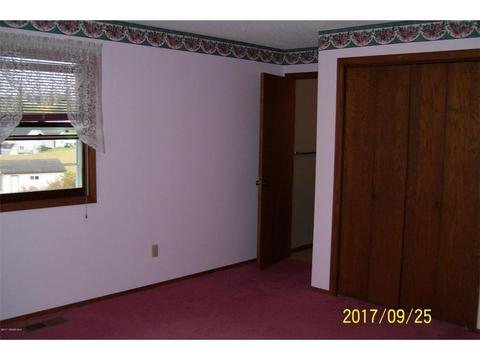 523 Parsons Ave, Spring Valley, MN 55975 photo 16