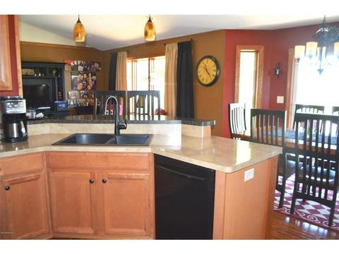 520 4th Ave NE, Plainview, MN 55964 photo 17