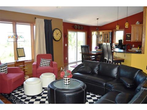 520 4th Ave NE, Plainview, MN 55964 photo 4