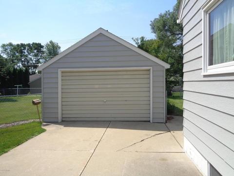 1908 2nd Ave SE, Austin, MN 55912 photo 2