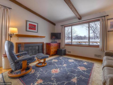 725 3rd Ave, Excelsior, MN 55331 photo 2