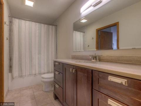 725 3rd Ave, Excelsior, MN 55331 photo 9