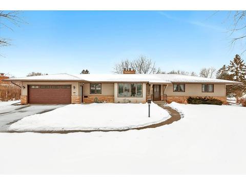1053 24th Ave N, Saint Cloud, MN 56303 photo 2